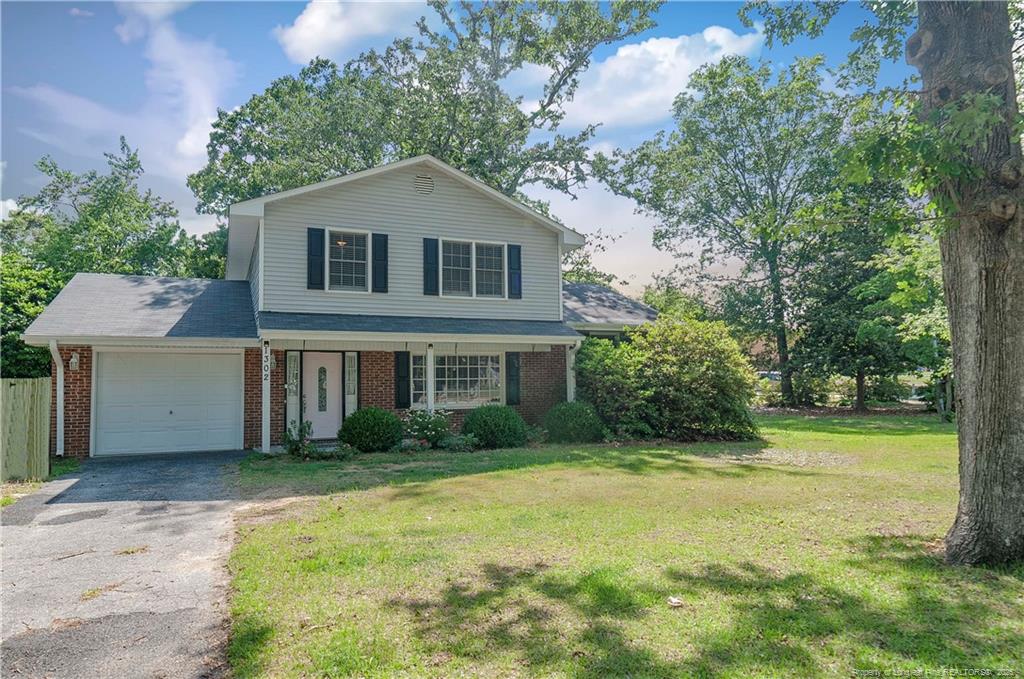 1302 Kienast Drive