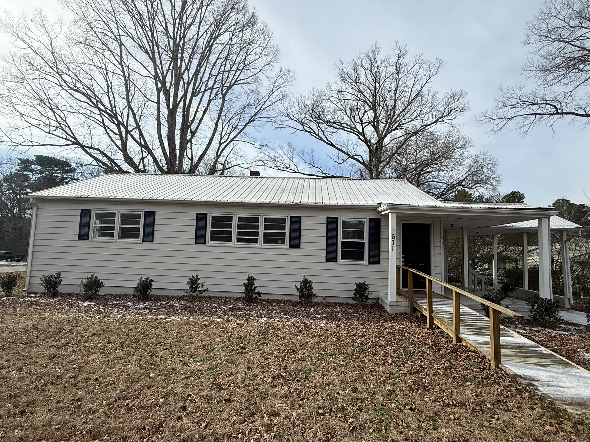 671 East Forest Street